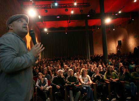 Powered-by-PechaKucha-Design-Night-BCN-antigua-fabrica-Estrella-Damm